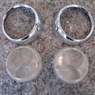 Front rings & lenses for direction & parking lights Lancia Flavia